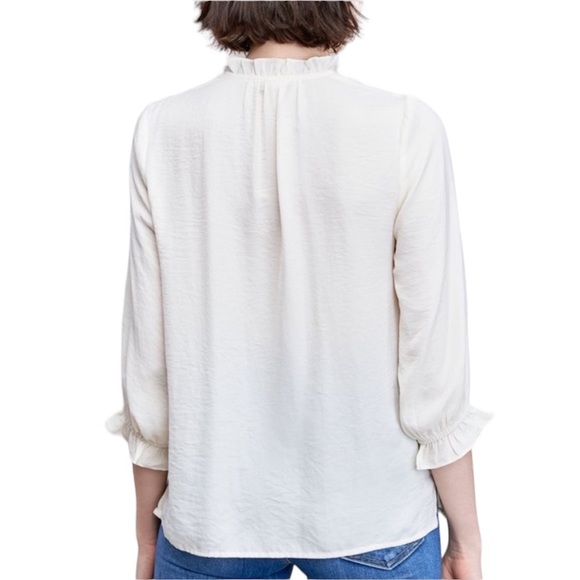 Split Neck Ruffled Blouse, Winter White NWT Women’s Size Small - Picture 3 of 9